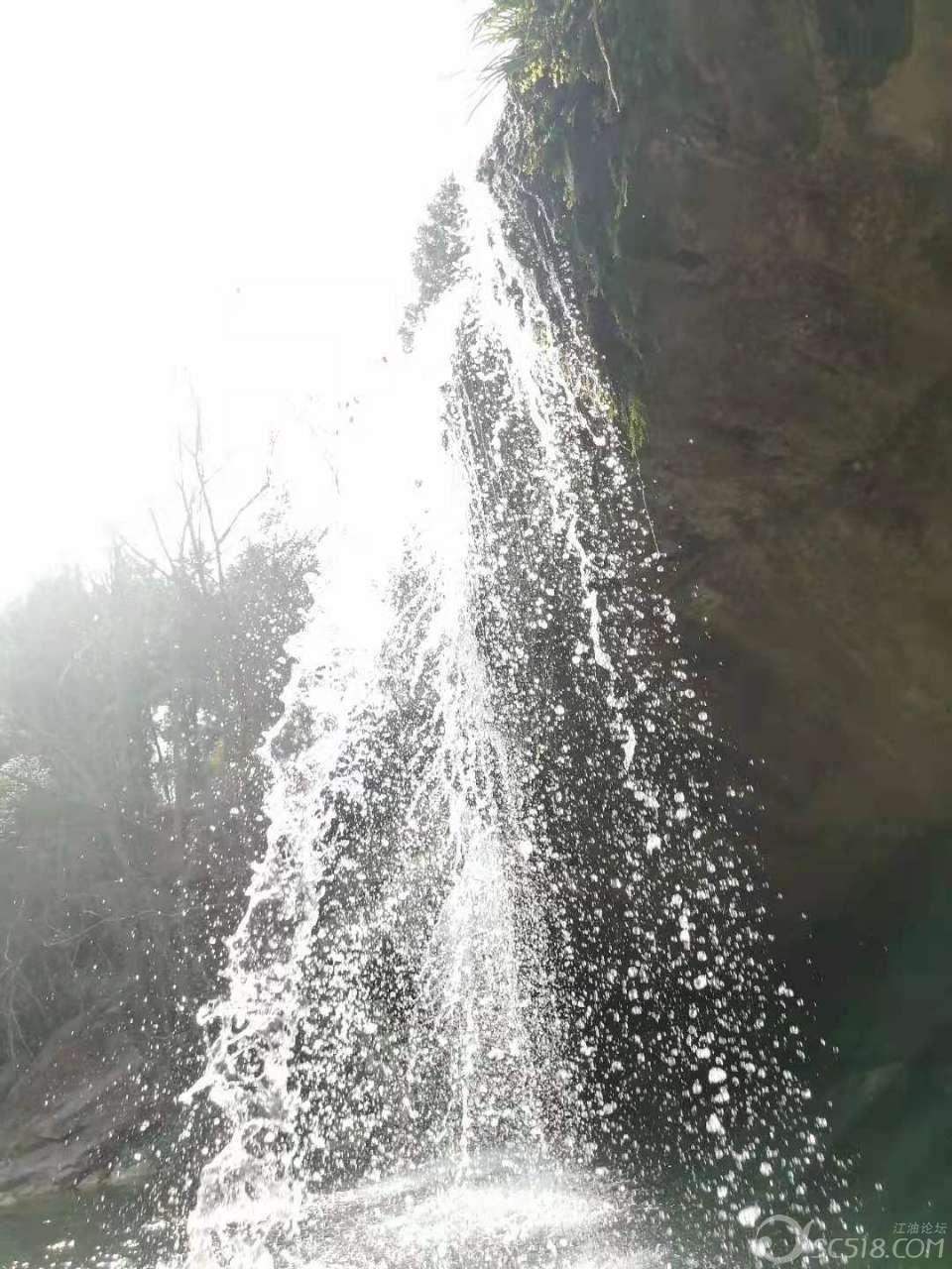 逃出机关房